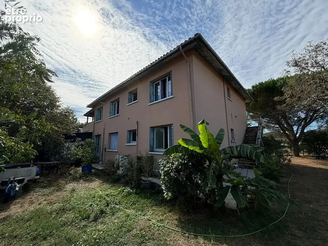 Ensemble Immobilier sur 2900m² de terrain - photo 3