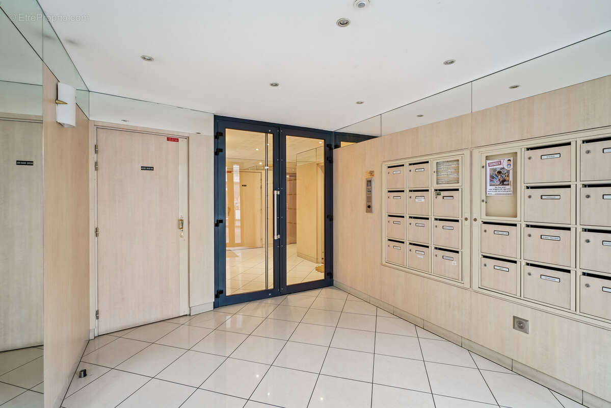 Appartement à PARIS-20E