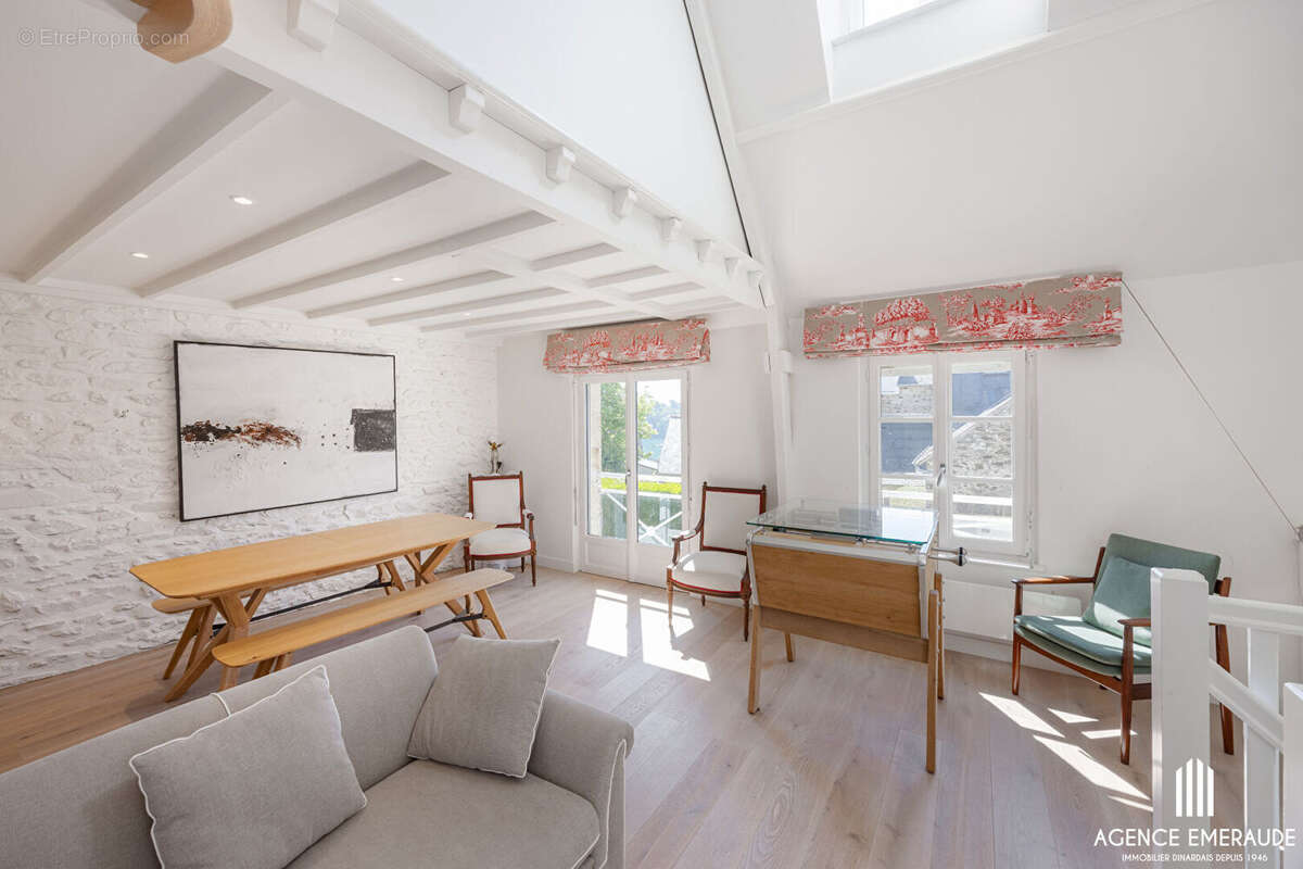 Maison à LE MINIHIC-SUR-RANCE