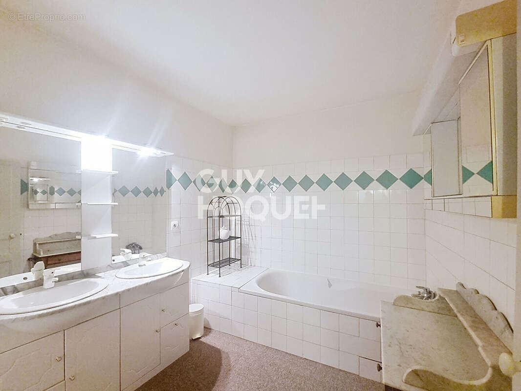 Maison à SAINT-CHRISTOL