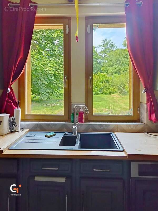 L’Histoire au pas de votre porte : Demeure de caractère de 157 m² dans son parc de 6 334 m² - photo 10