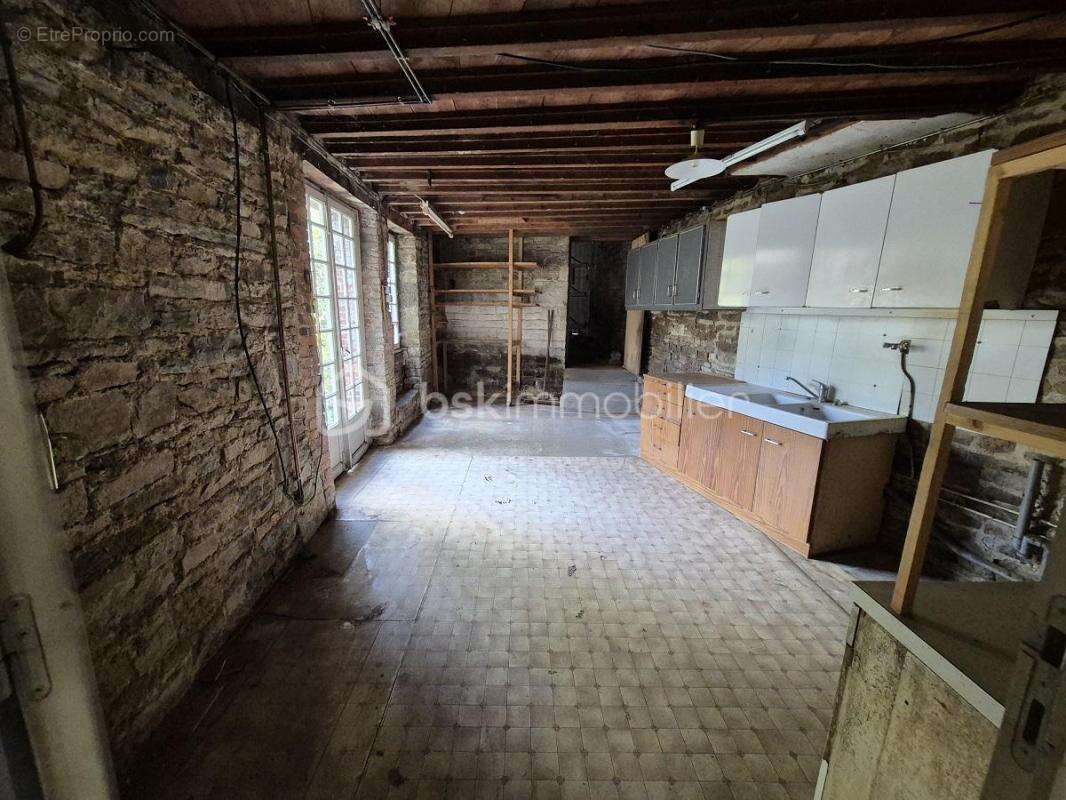 Maison à TESSY-SUR-VIRE