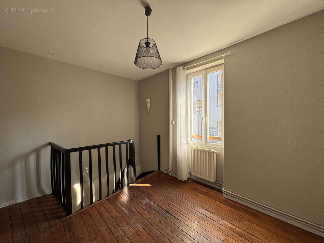 Maison à CONDRIEU