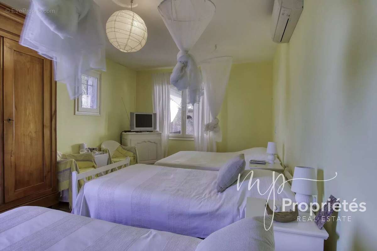 Maison à RAYOL-CANADEL-SUR-MER