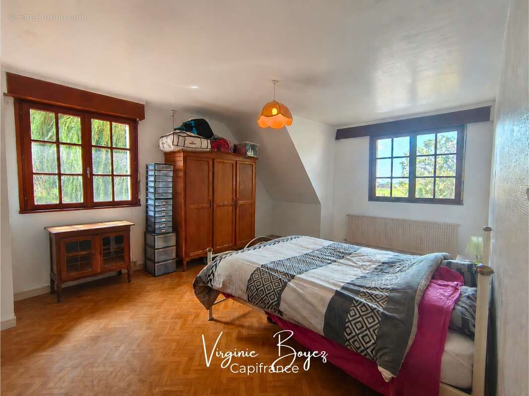 Maison de campagne 190 m² – 4 chambres – Terrain clos de 7 500 m² – Beau potentiel - photo 8