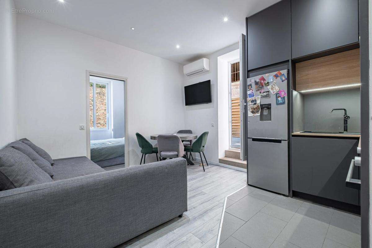 Appartement à BEAUSOLEIL