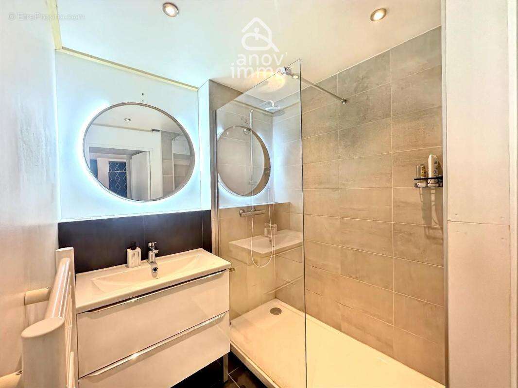 Appartement à NEUVILLE-SUR-SAONE