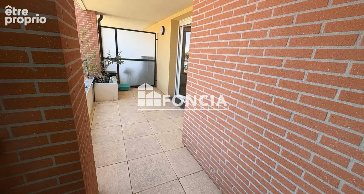 T2 de 48m2 avec terrasse dans residence calme et securisee a castanet-tolosan - photo 2