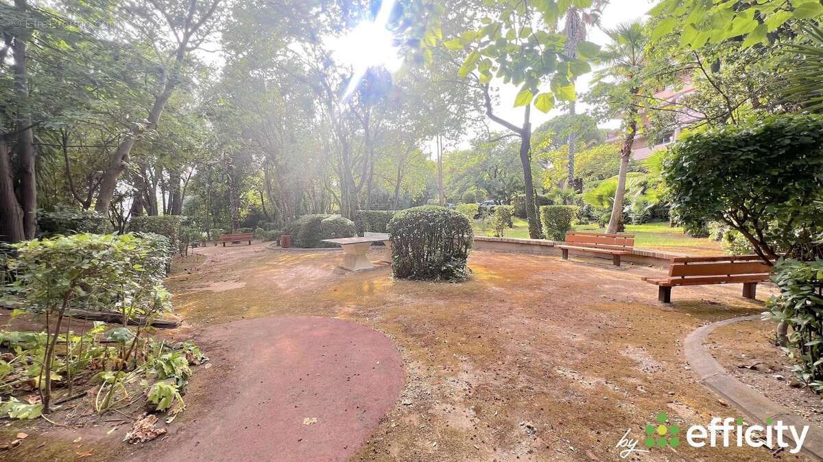 Appartement à MARSEILLE-9E