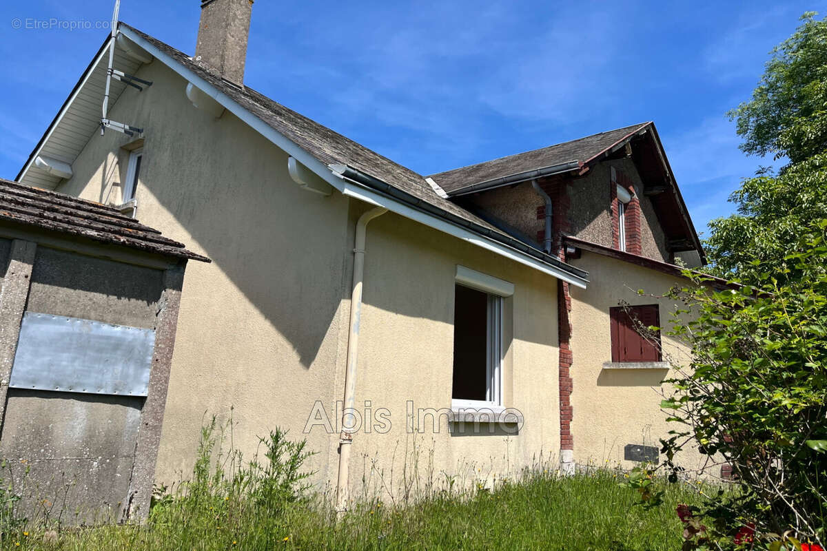 Maison à BEAUVILLIERS