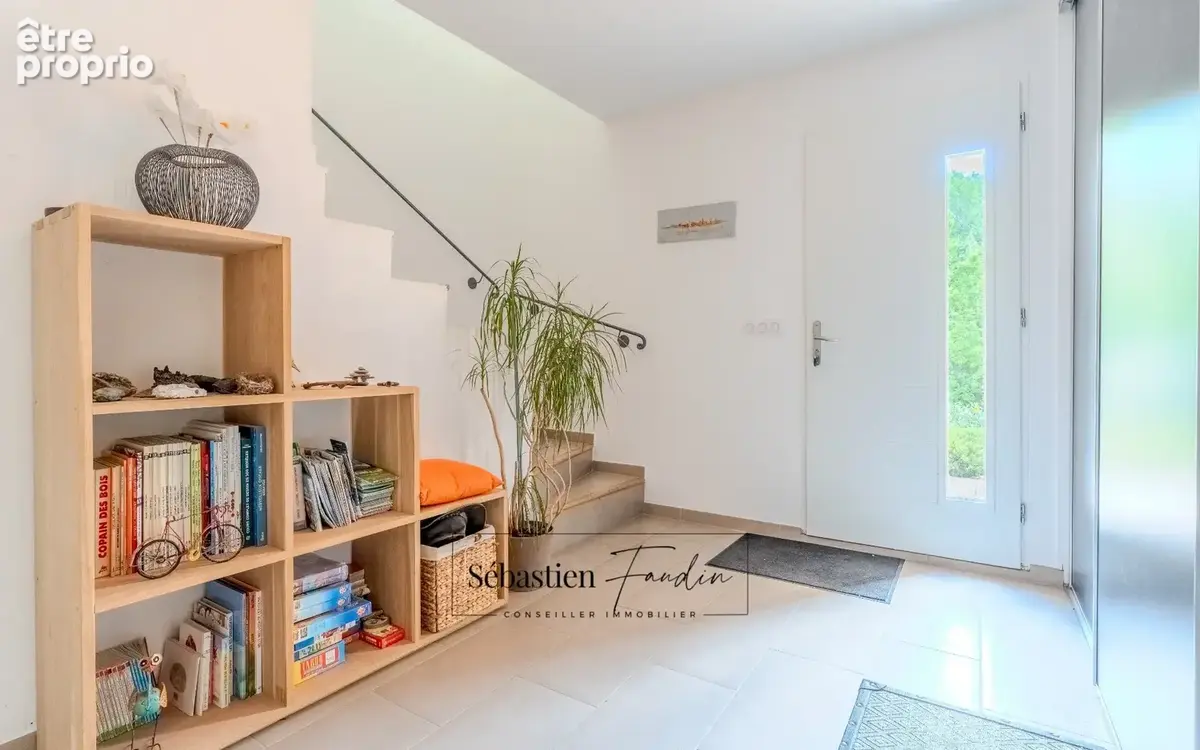 Domaine à vendre à Rousset à 15 minutes d'Aix-en-Provence - 1 ha - 3 logements - plus de 315 m² habitables - calme absolu - amou - photo 24