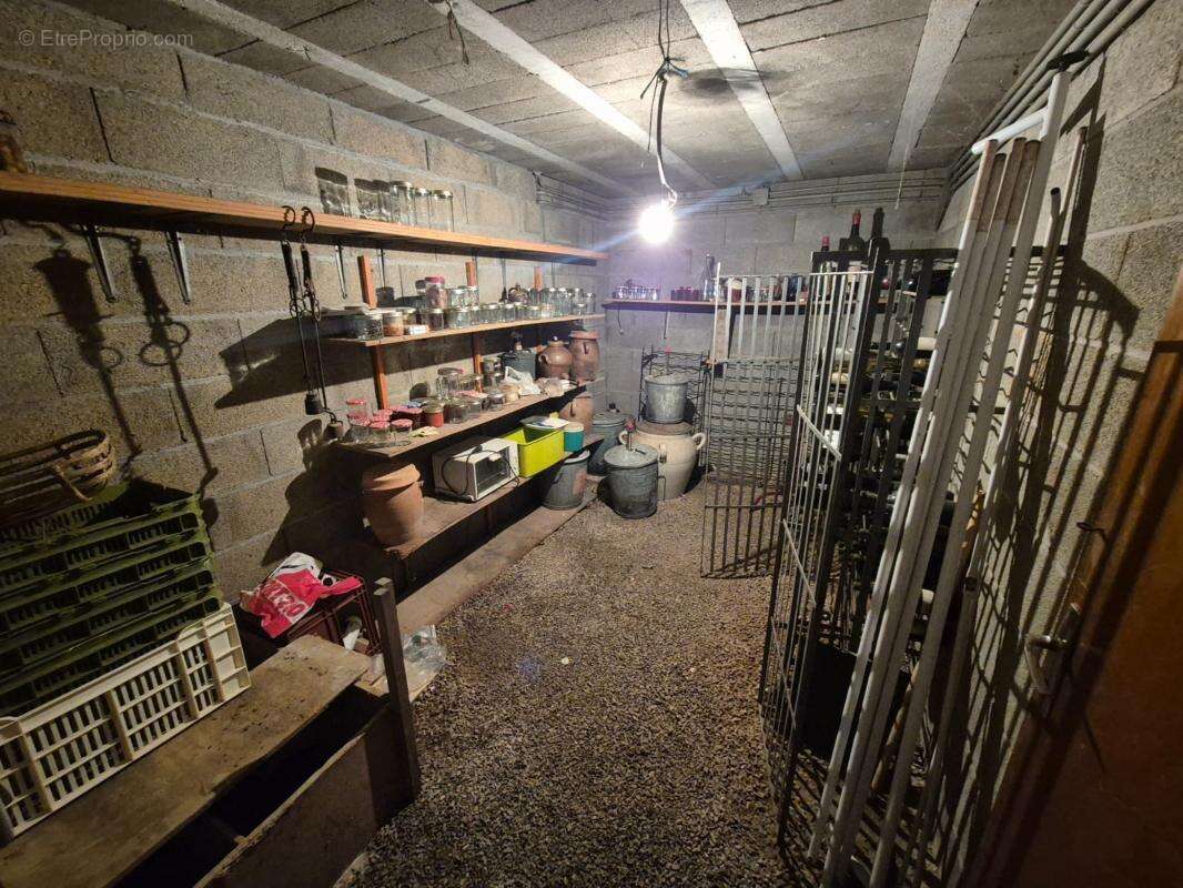 Maison à MONTGIVRAY