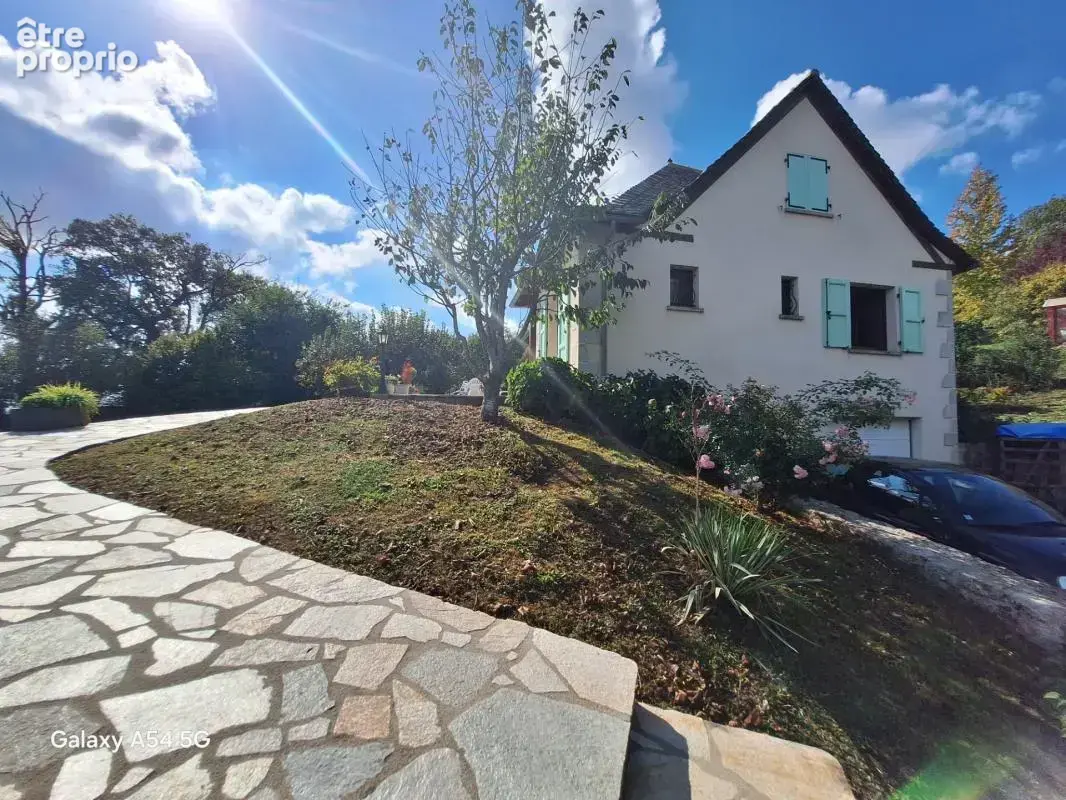 Maison 6 pièces 108 m² à vendre à Crandelles (15250) - photo 2