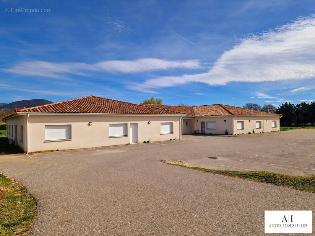 Commerce à SAULCE-SUR-RHONE