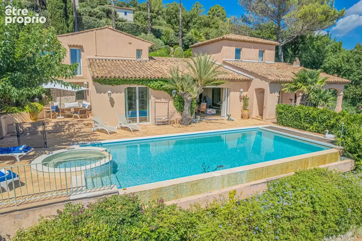 Grimaud – Villa coup de cœur entre terre et mer - photo 2