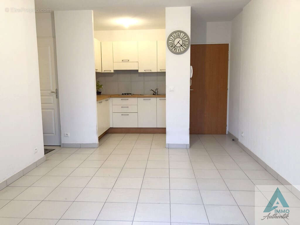 Appartement à PLAN-D'AUPS-SAINTE-BAUME