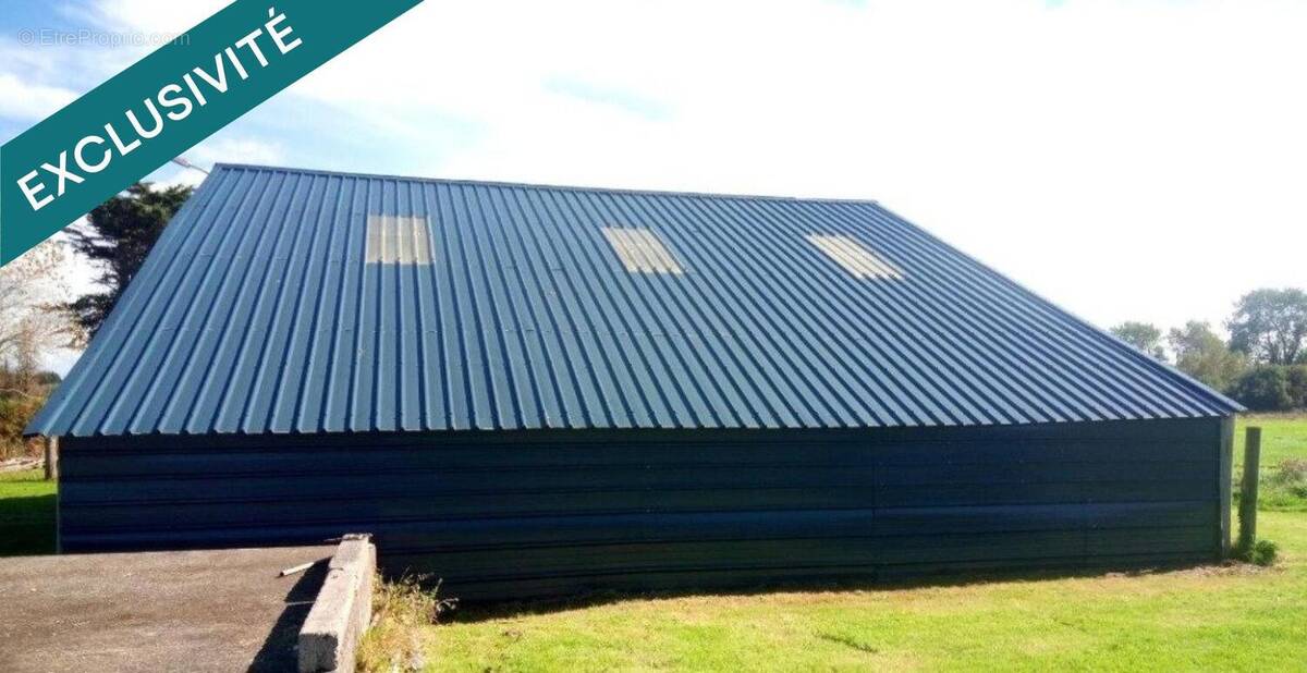 Photo 1 - Commerce à CLEDER