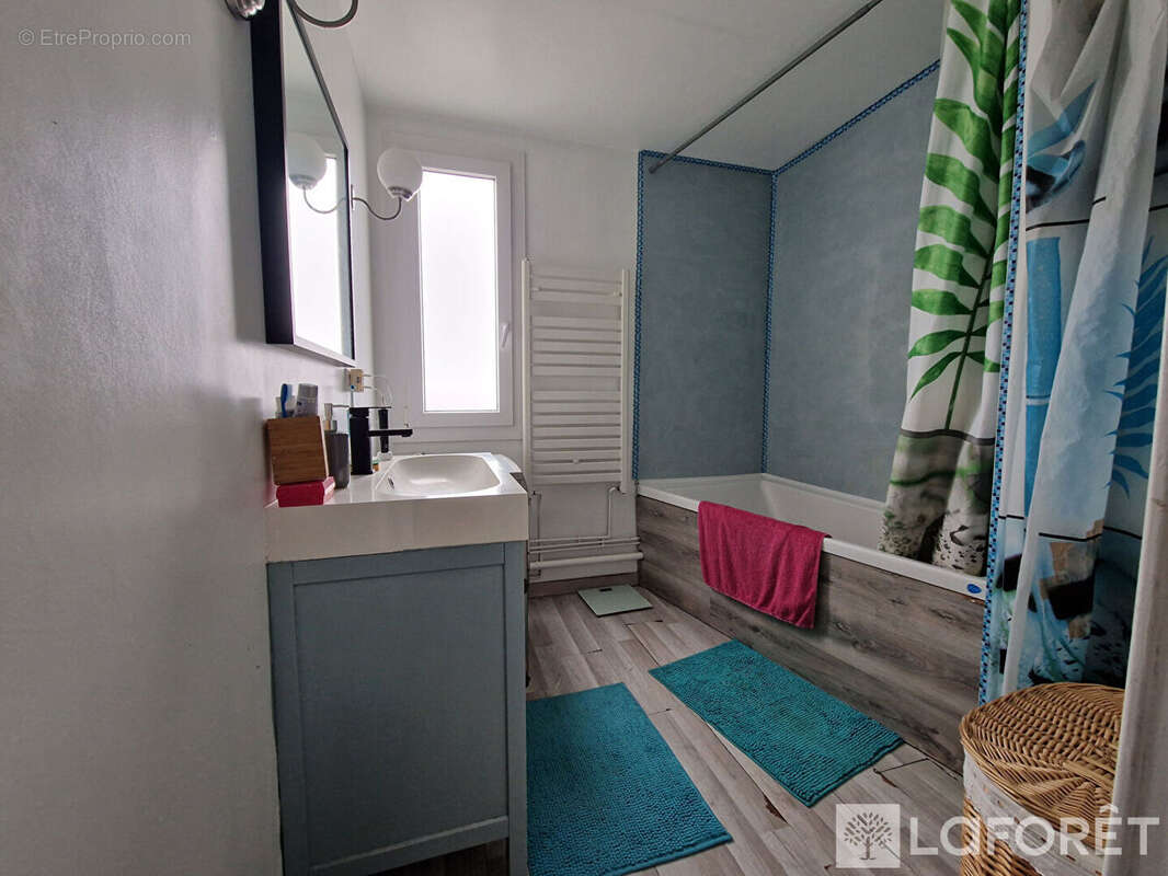Appartement à OULLINS