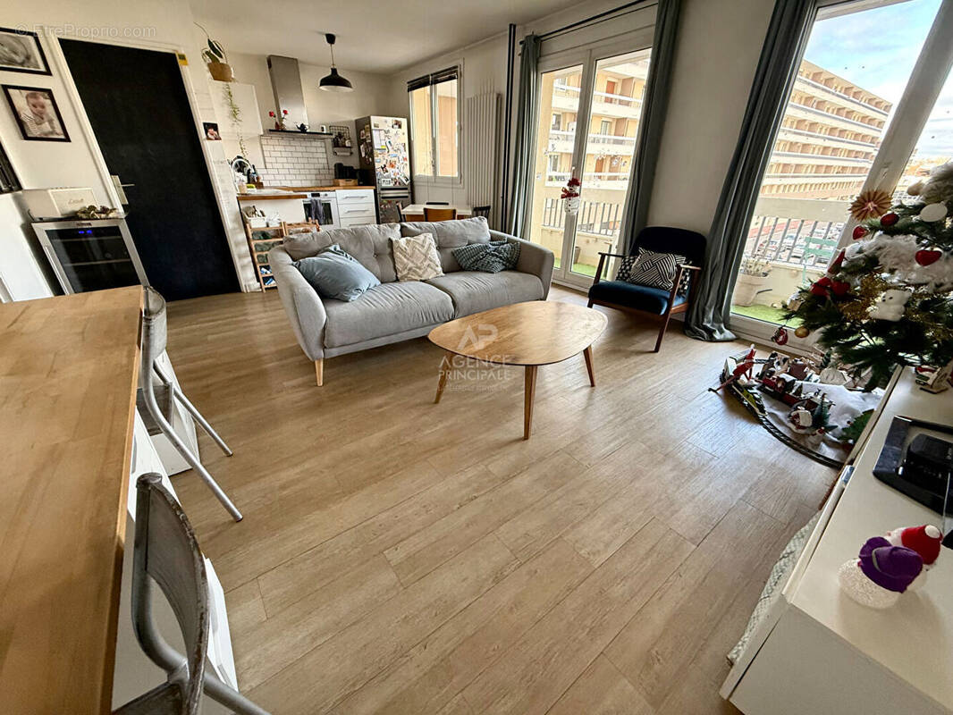 Appartement à POISSY