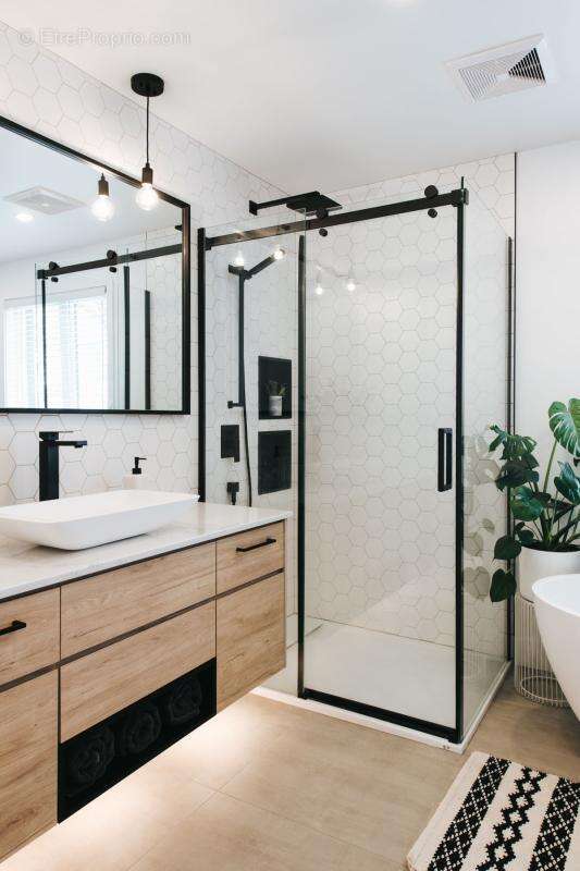 Maison à SAINT-URBAIN