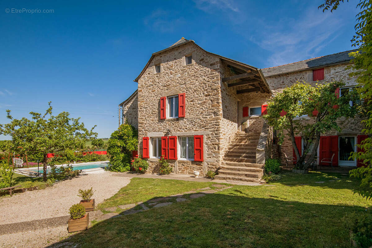 Maison en pierres au charme intemporel - photo 4