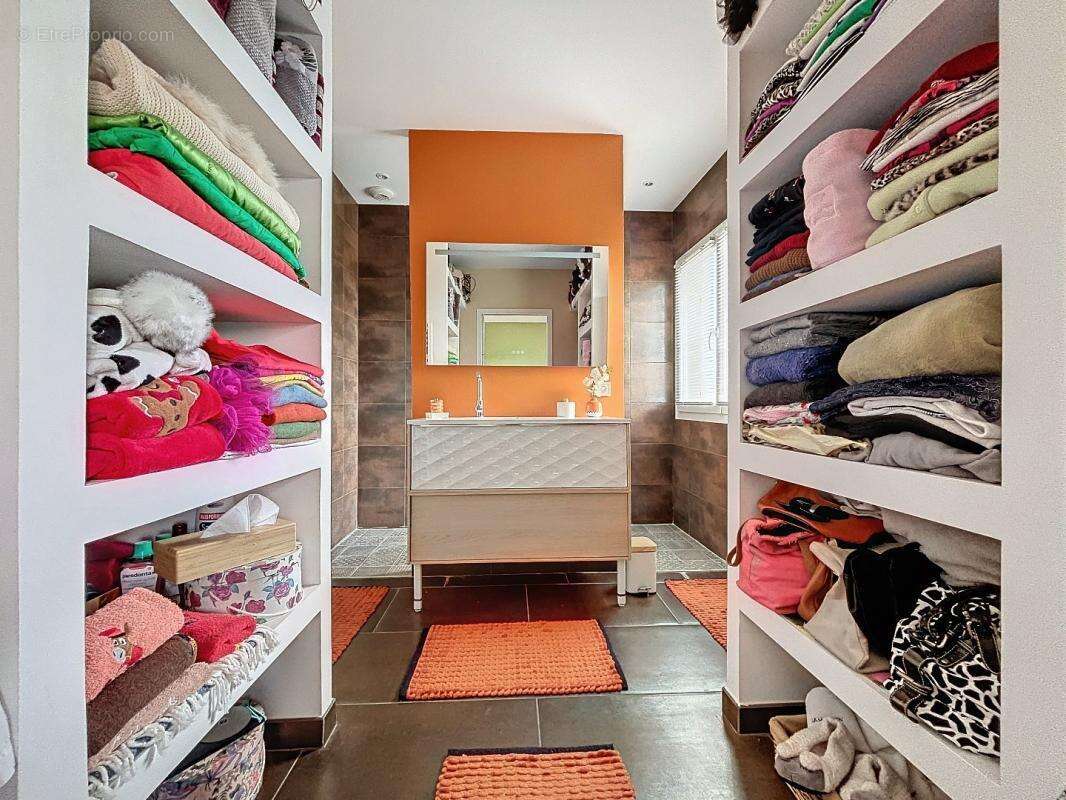 Maison à SAINT-JEAN-LASSEILLE