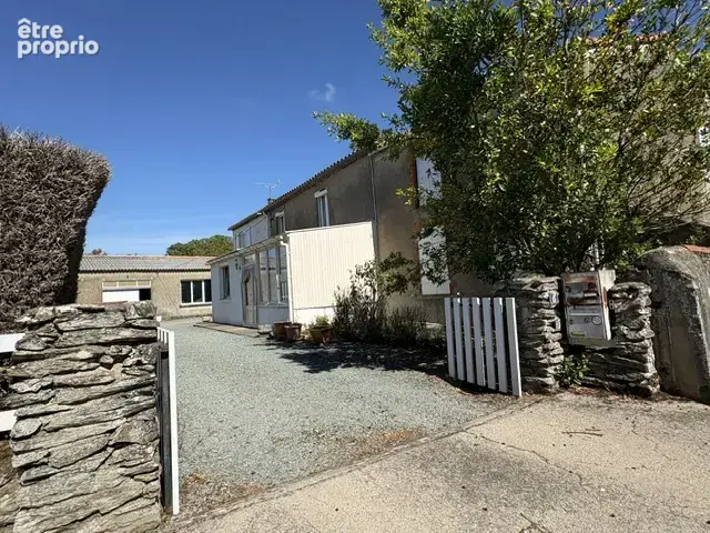 Maison à Vendre à Vendrennes 111 m2 129000€ Frais d'agence inclus - photo 15