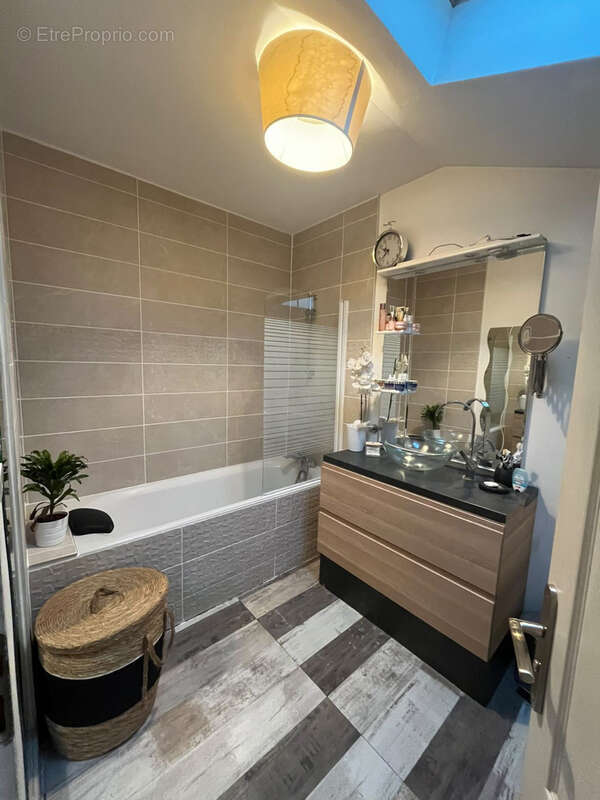 Appartement à VILLARS-LES-DOMBES