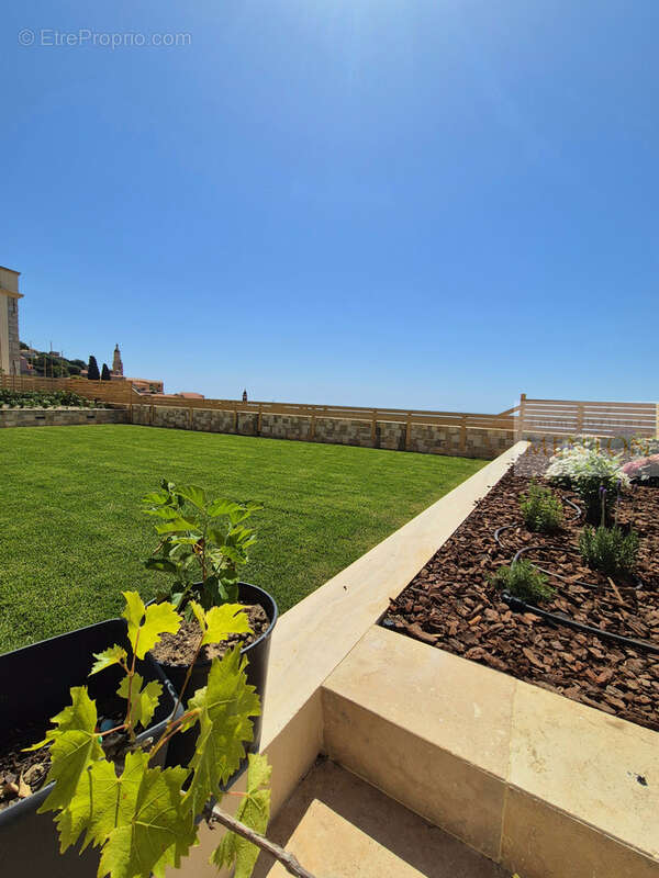 Appartement à MENTON