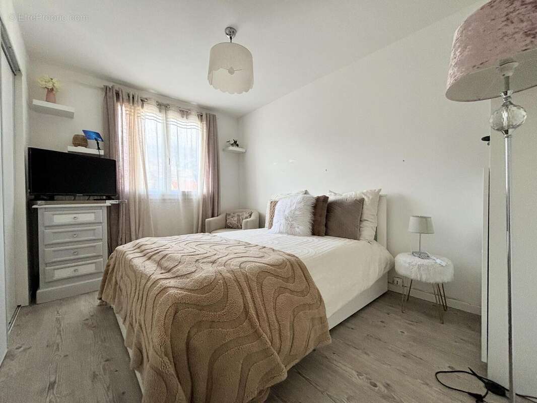 n°2 - Appartement à FONTAINE