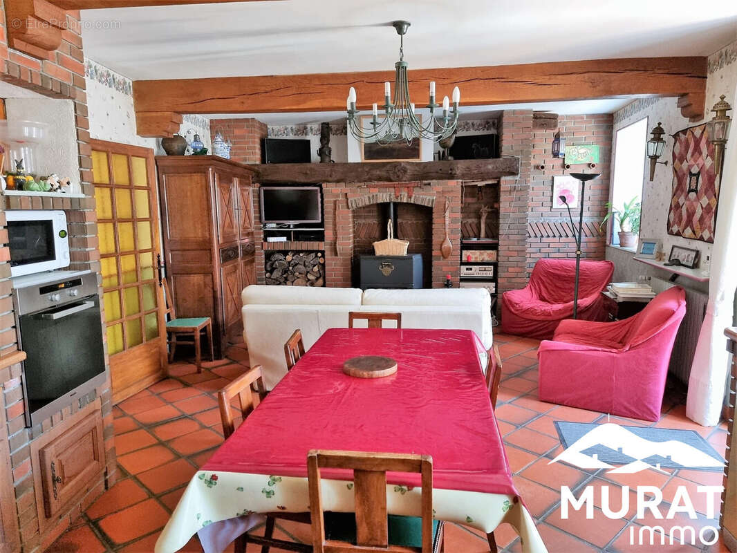 Maison à VEYRE-MONTON