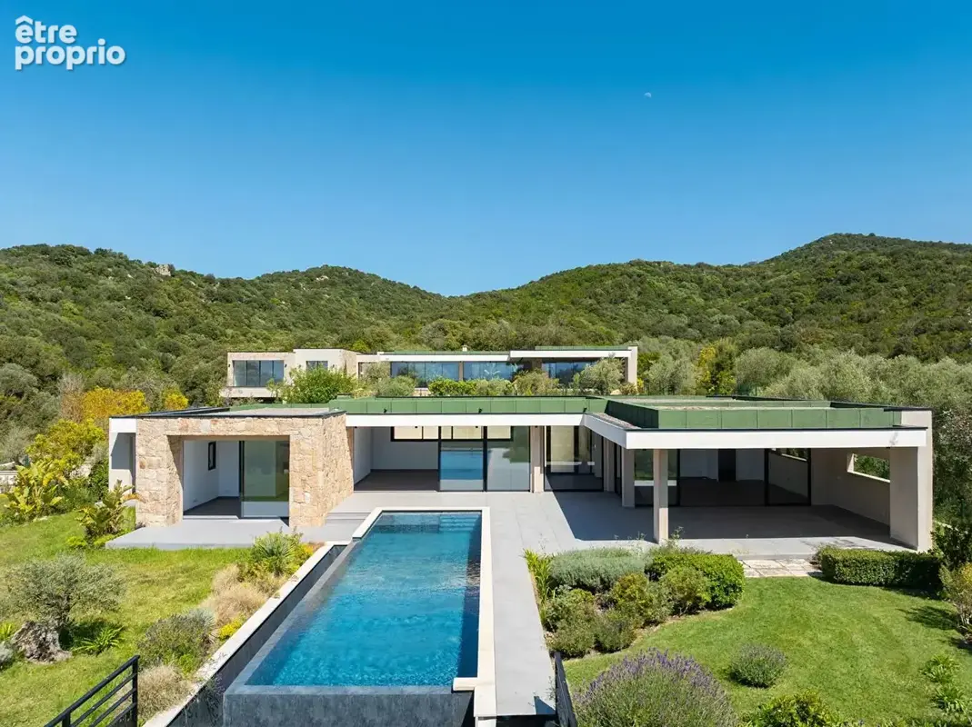 A vendre villa d'exception 200m2 avec piscine vue mer pietrosella - photo 1