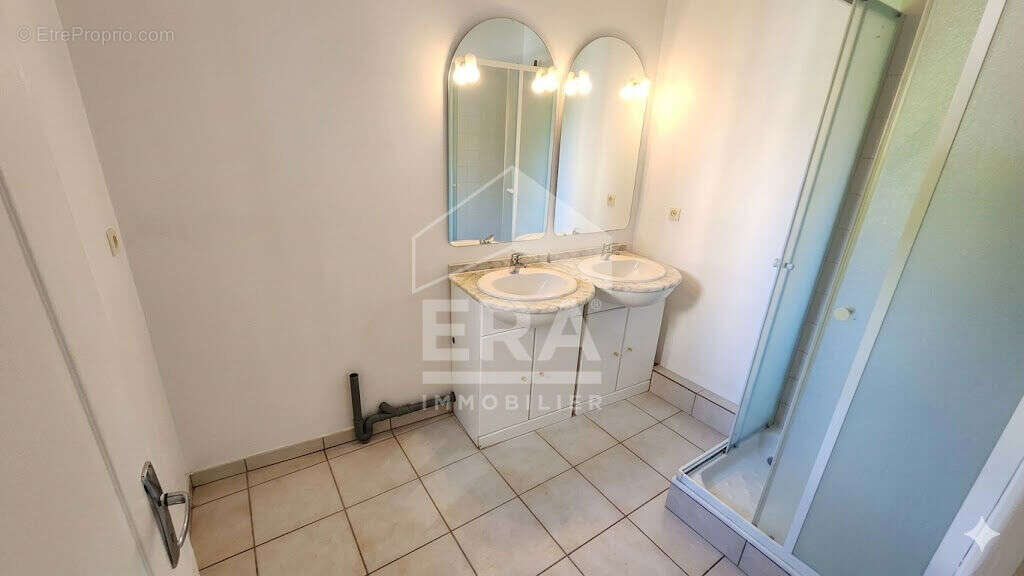 Appartement à LORGUES