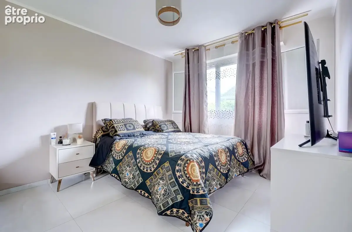 Feyzin – maison 130 m² – 4 chambres – deux espaces de vie – terrain de 700 m² - photo 15