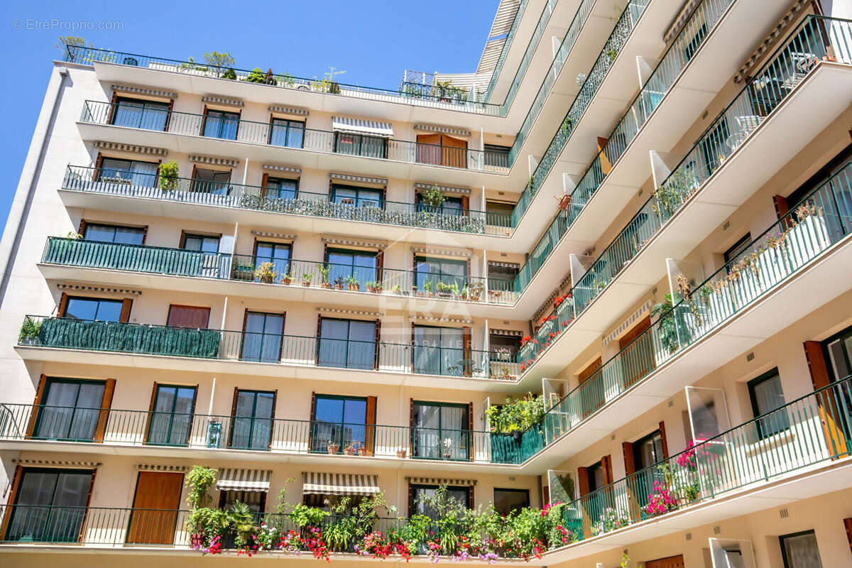 Appartement à PARIS-12E