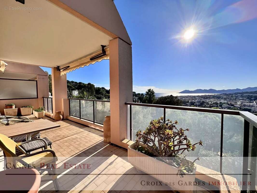 Appartement à LE CANNET