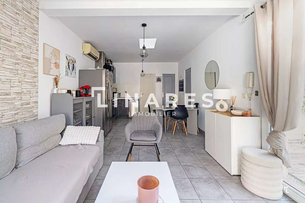Appartement à MARSEILLE-11E