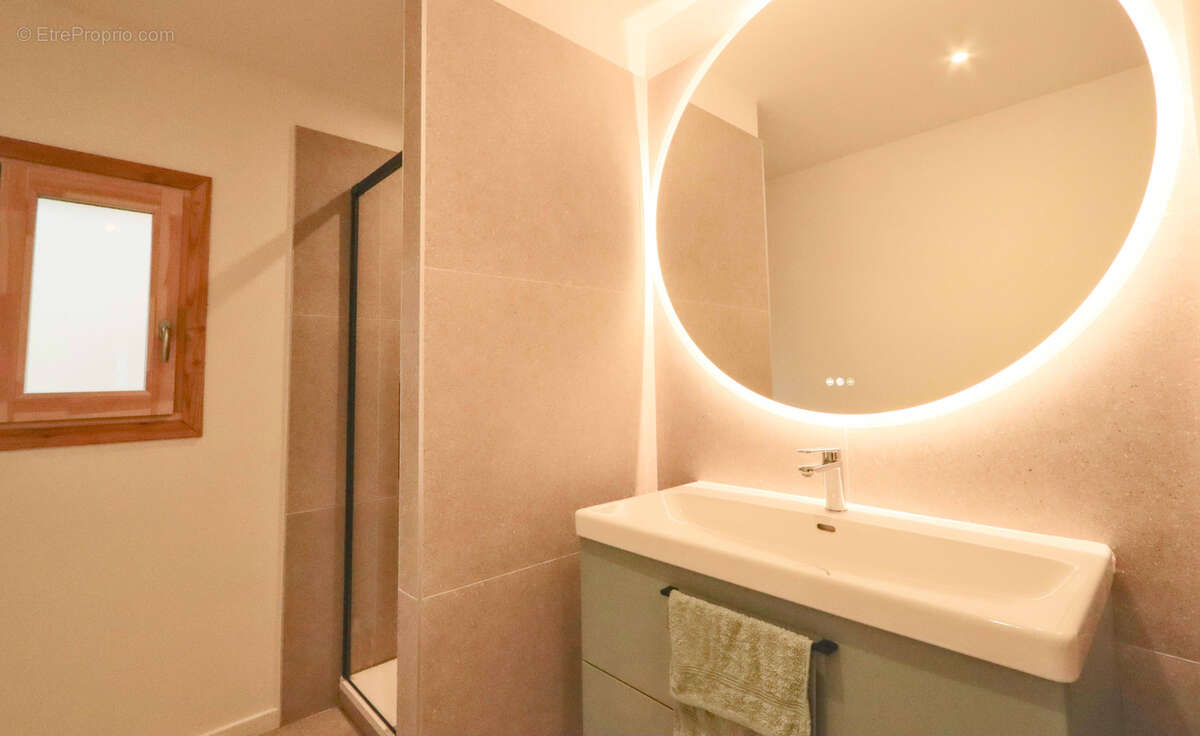 Appartement à LES VILLARDS-SUR-THONES