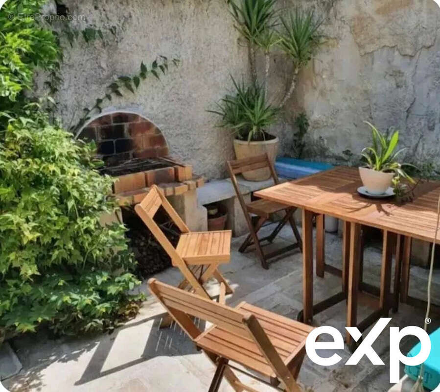 Maison à SAINT-MAUR-DES-FOSSES