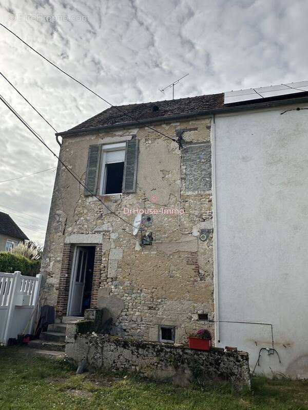 Maison à NARGIS