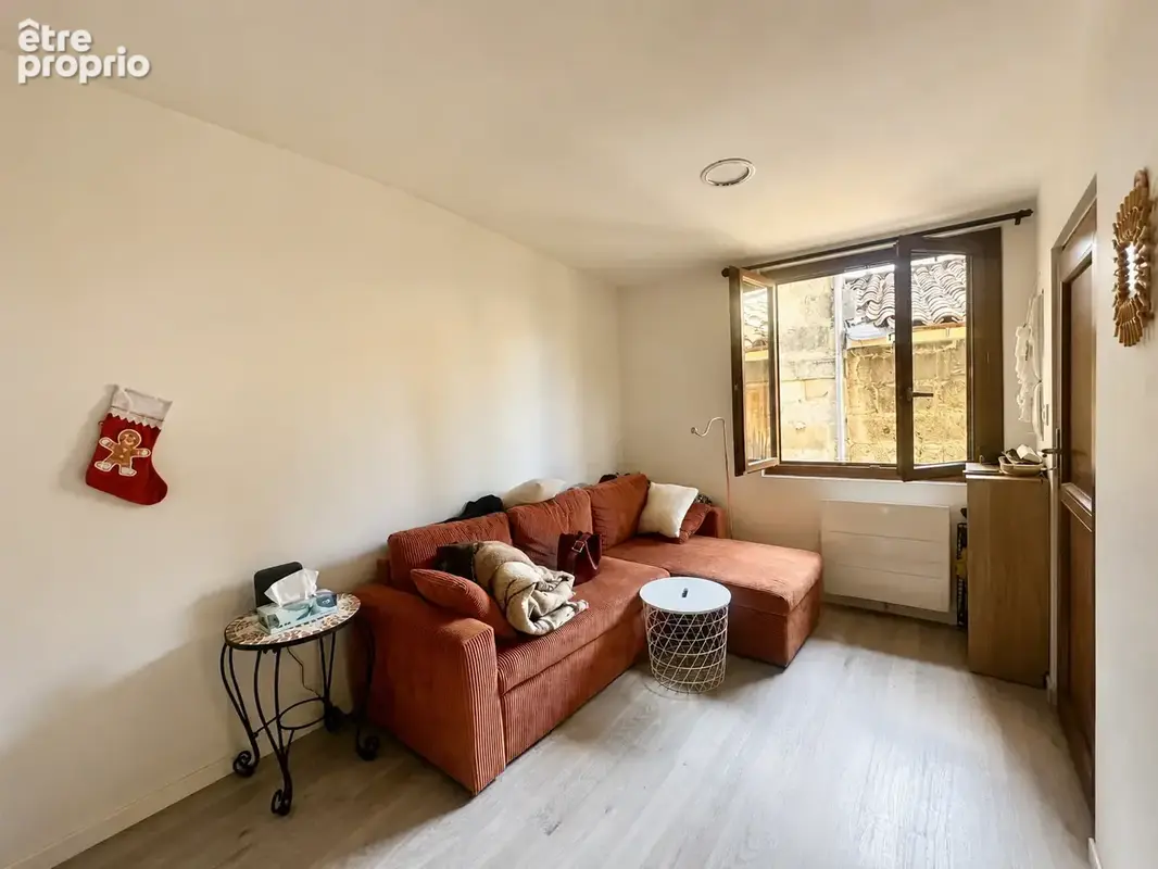 Immeuble à vendre - 3 appartements et 1 grande cave loués - photo 3
