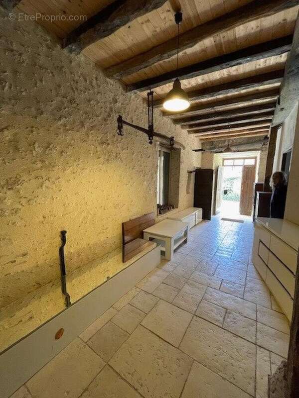 Maison 157 m² à Meung-Sur-Loire  - photo 2