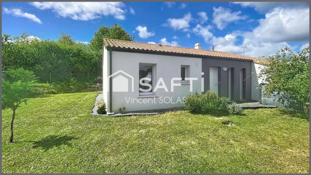 Photo 1 - Maison à BEAULIEU-SOUS-LA-ROCHE