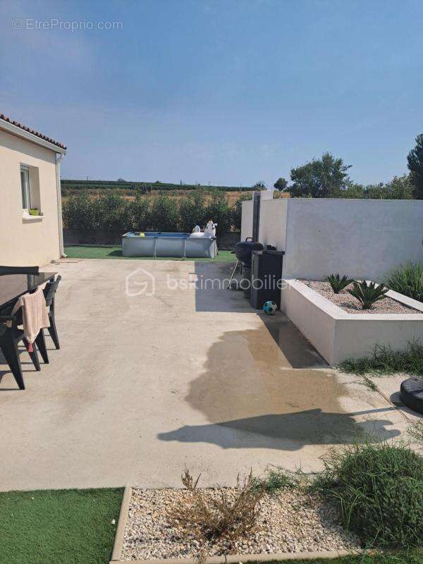 Villa neuve de plain pied avec 3 chambres située dans une impasse sur un terrain clôturé et arboré - photo 15