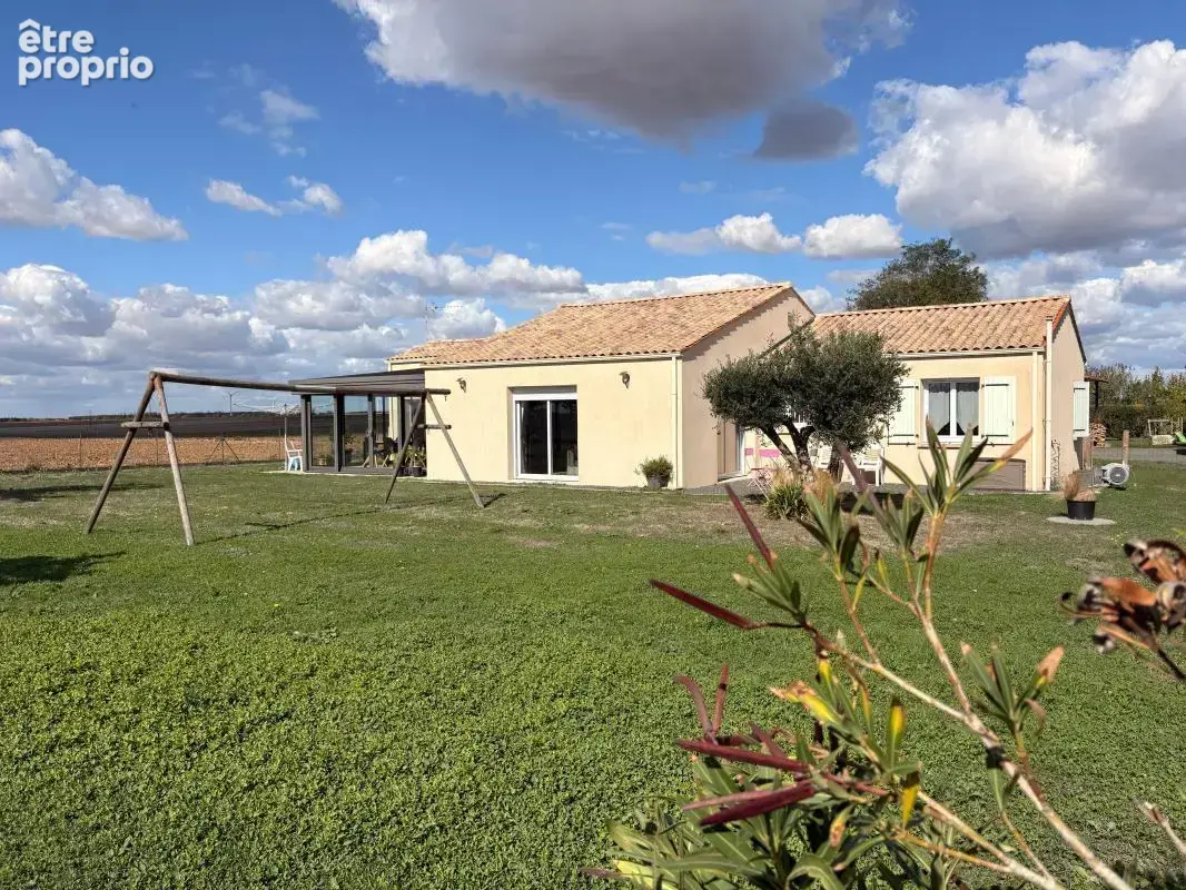 Maison à GENOUILLE