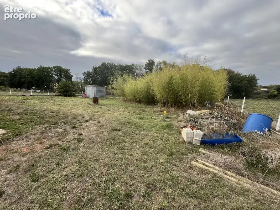 Terrain non viabilisé 682 m² au calme - photo 1