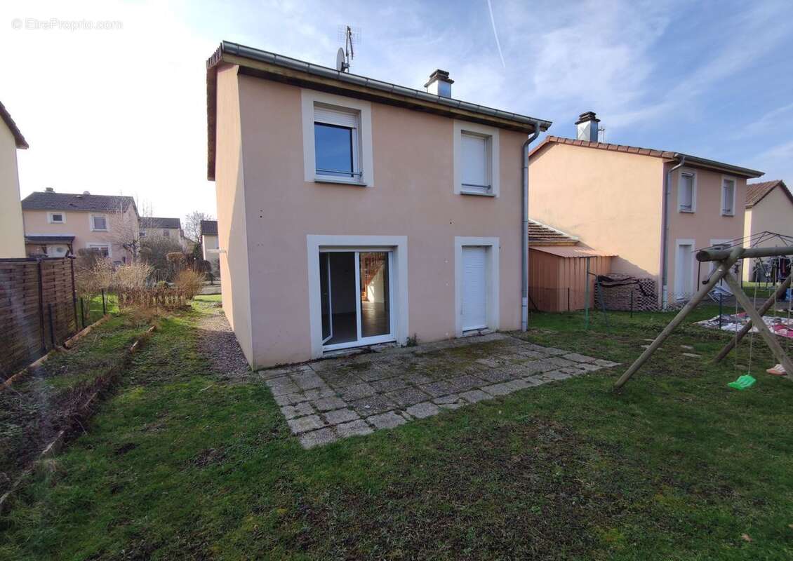 Maison à SAINT-SAUVEUR