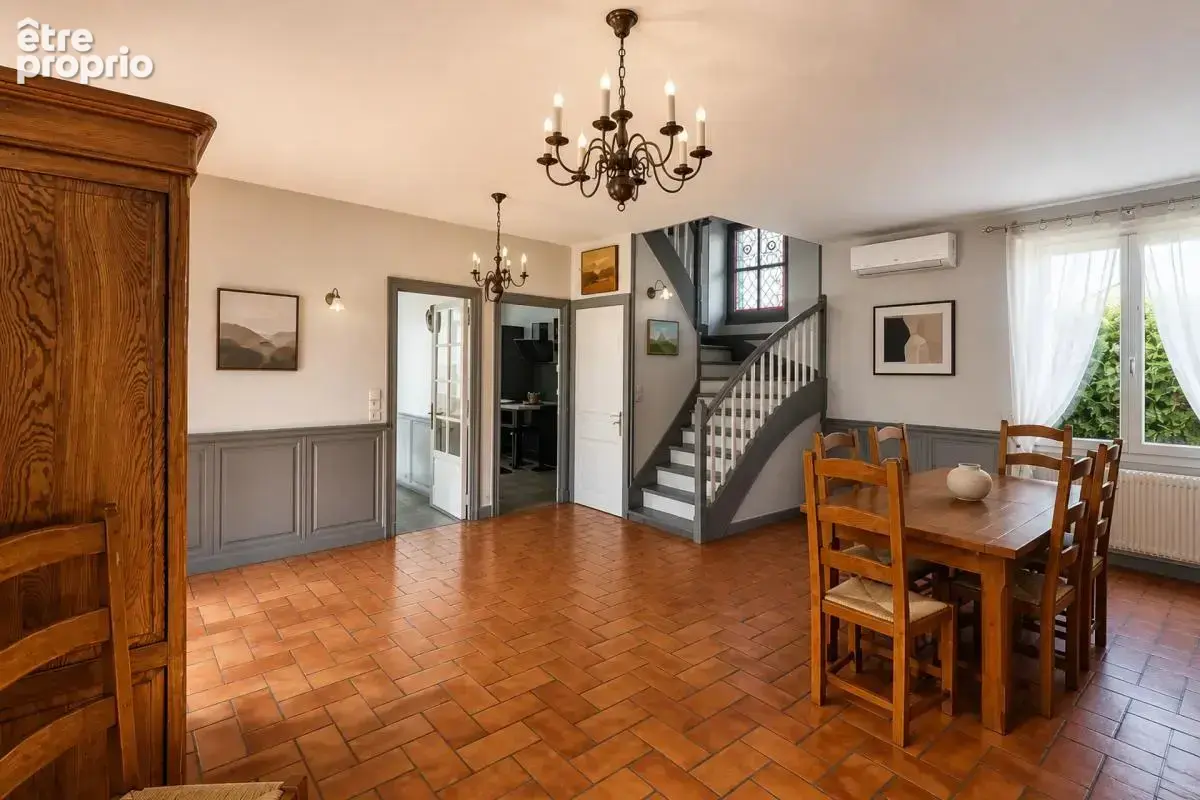 Maison de 7 pièces de 158 m² à Orléans - photo 5