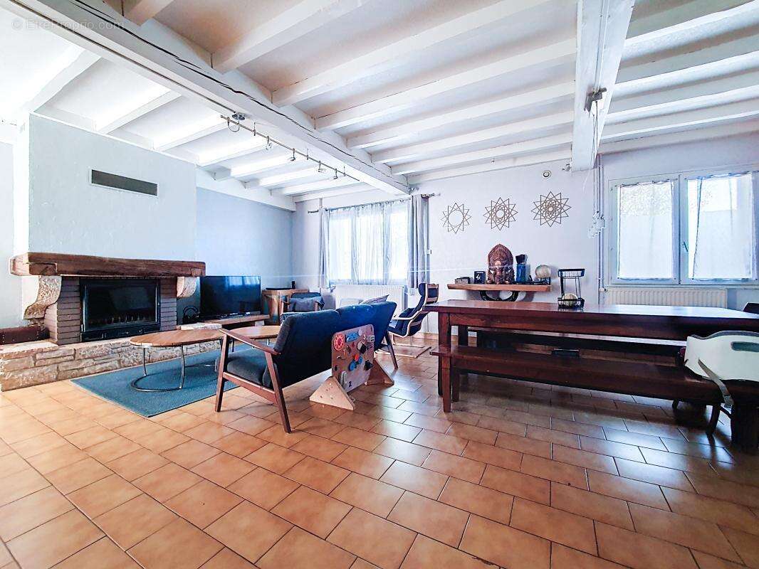 Maison à SAINT-SYMPHORIEN-D'OZON