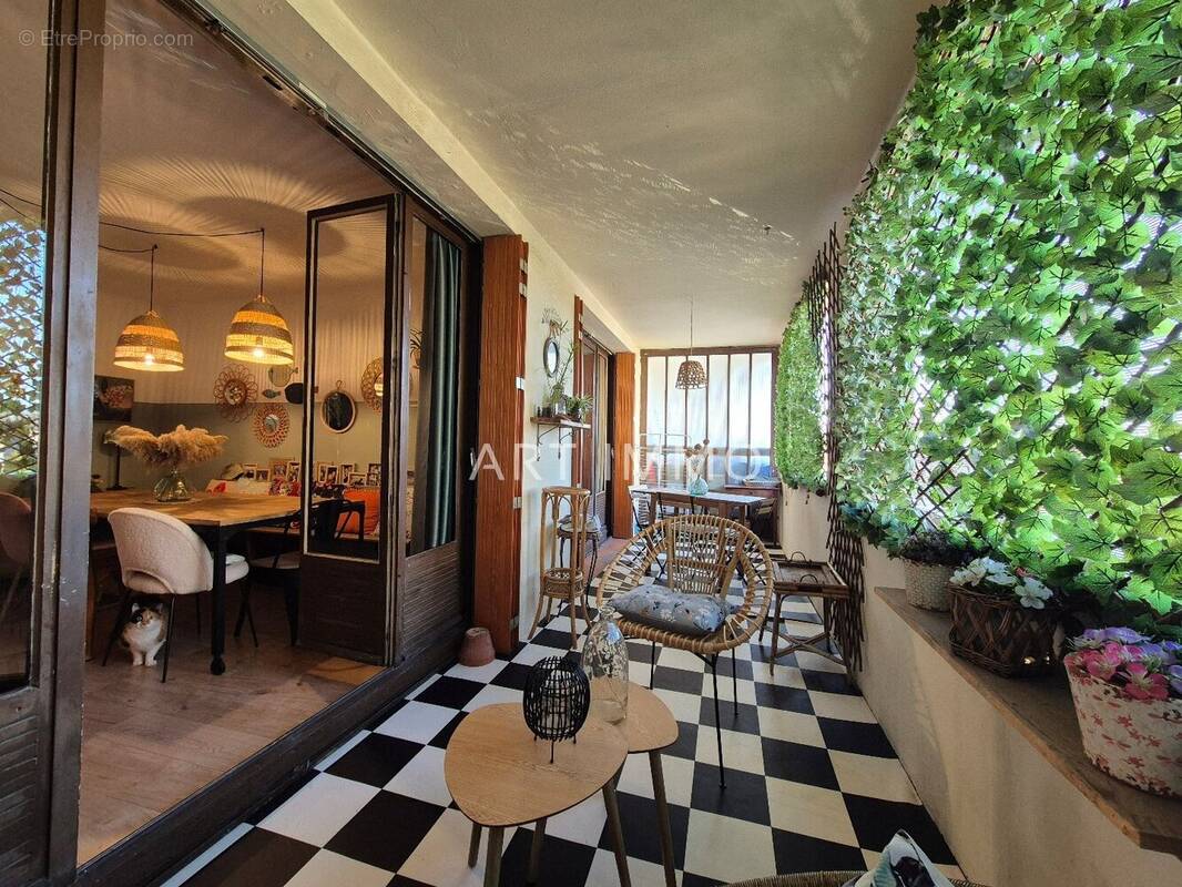 Appartement à LE PONTET